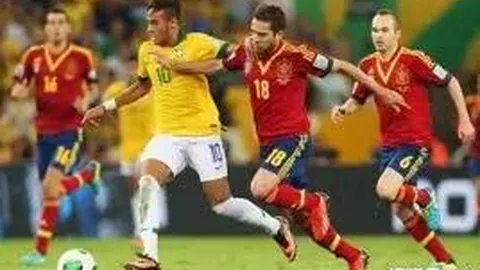 杨洋冬训照曝光 担任临时摄影师 全力投入训练状态佳