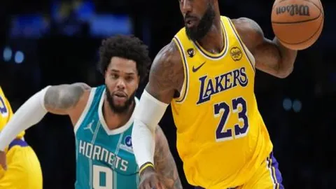 巴甲一队19胜16期专家质合分析推荐前区十码